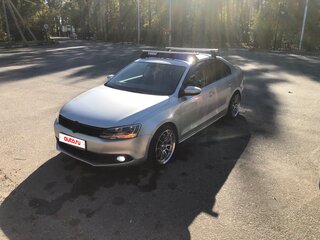 2012 Volkswagen Jetta VI, серебристый, 755000 рублей, вид 2