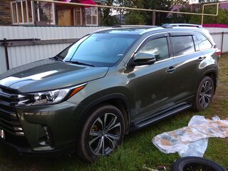 2017 Toyota Highlander III (XU50) Рестайлинг, серый, 3895000 рублей, вид 3