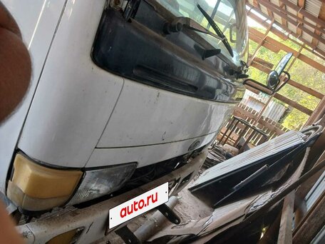 1999 Nissan Diesel Condor, белый, 3150000 рублей, вид 2