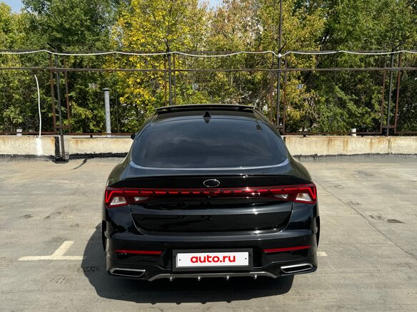 2021 Kia K5 III, чёрный, 2600000 рублей - вид 5