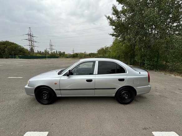 2004 Hyundai Accent ТагАЗ II, серый, 610000 рублей - вид 2