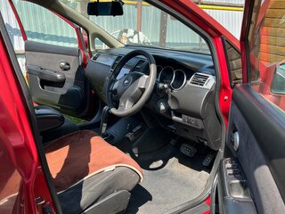 2004 Nissan Tiida I, красный, 300000 рублей, вид 5