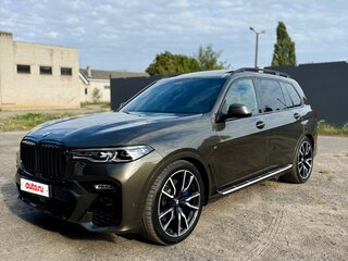 2022 BMW X7 40i I (G07), серый, 6650000 рублей, вид 2