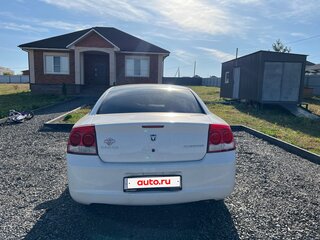 2009 Dodge Charger VI (LX), белый, 1100000 рублей, вид 3
