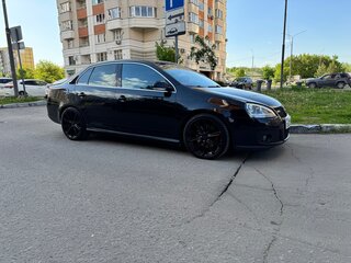 2005 Volkswagen Jetta V, чёрный, 850000 рублей, вид 2