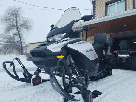 2020 BRP Ski-Doo Grand Touring 900 ACE, серебристый, 2100000 рублей, вид 4