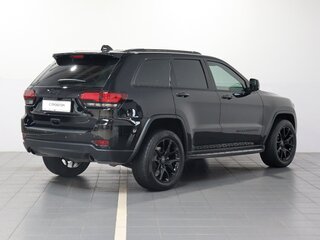2020 Jeep Grand Cherokee IV (WK2) Рестайлинг, чёрный, 4200000 рублей, вид 4