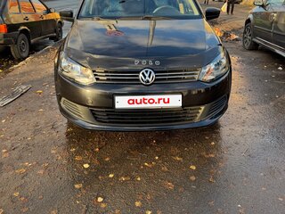 2014 Volkswagen Polo V, чёрный, 880000 рублей, вид 2