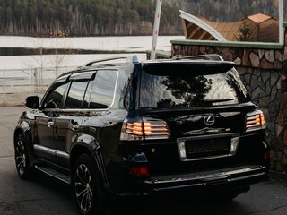 2008 Lexus LX 570 III, чёрный, 3380000 рублей, вид 3