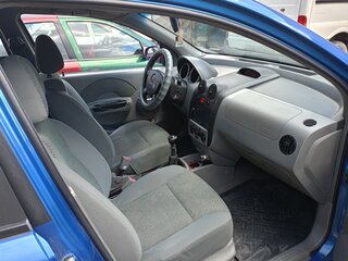2004 Chevrolet Aveo I, синий, 400000 рублей, вид 4