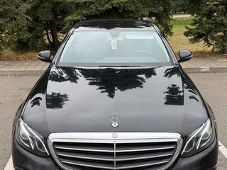 2016 Mercedes-Benz E-Класс 200 V (W213, S213, C238), чёрный, 1749000 рублей, вид 2