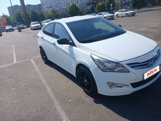 2015 Hyundai Solaris I Рестайлинг, белый, 780000 рублей, вид 3