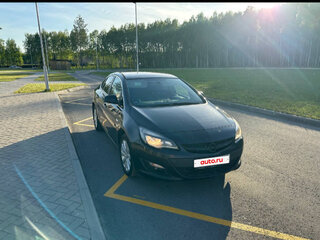 2013 Opel Astra J Рестайлинг, чёрный, 840000 рублей, вид 4