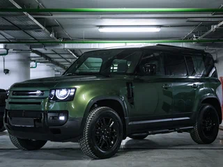 2025 Land Rover Defender 110 II, зелёный, 12400000 рублей, вид 1