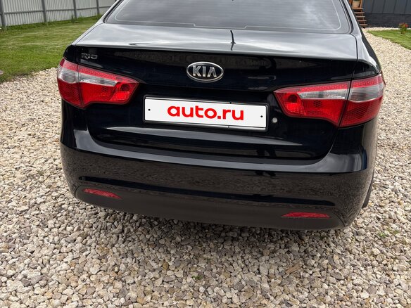 2013 Kia Rio III, чёрный, 1000000 рублей - вид 3