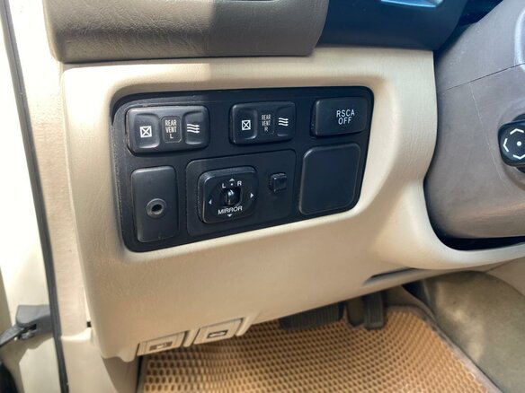 2003 Lexus LX 470 II Рестайлинг, бежевый, 2000000 рублей - вид 19