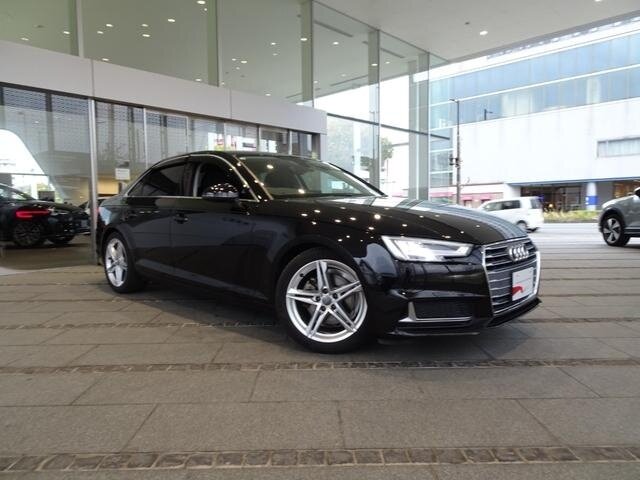 Открыть фотографии: Audi A4 V (B9)