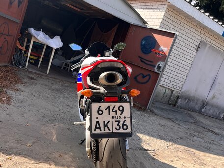 2015 Honda CBR 600RR, красный, 680000 рублей, вид 5