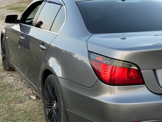 2008 BMW 5 серии 528xi V (E60/E61) Рестайлинг, серый, 1050000 рублей, вид 5