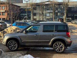 2017 Skoda Yeti I Рестайлинг, серый, 1690000 рублей, вид 3