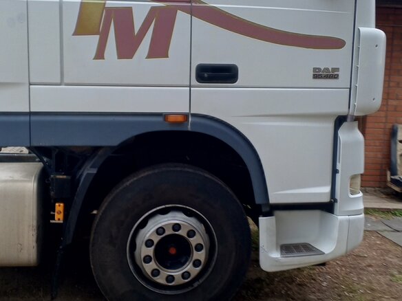 2006 DAF 95XF, белый, 3500000 рублей - вид 5