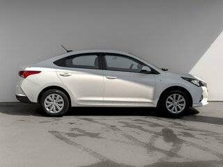 2022 Hyundai Solaris II Рестайлинг, белый, 1665000 рублей, вид 4