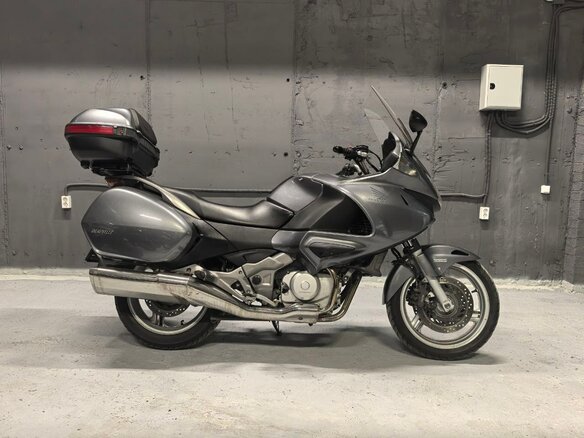 2006 Honda NT700V Deauville, чёрный, 480000 рублей