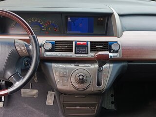 2006 Honda Elysion I, белый, 740000 рублей, вид 4