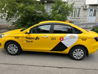 2024 Lada (ВАЗ) Vesta I Рестайлинг (NG), жёлтый, 1199000 рублей, вид 2
