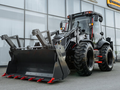 2025 Bull 4SX-F, чёрный, 6700000 рублей, вид 2