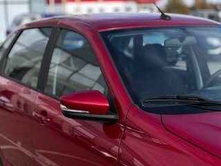 2026 Lada (ВАЗ) Granta I Рестайлинг, красный, 1238000 рублей, вид 4