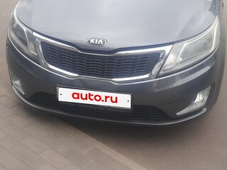 2014 Kia Rio 6-speed III, серый, 660000 рублей, вид 3