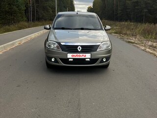 2013 Renault Logan I Рестайлинг, бежевый, 480000 рублей, вид 1