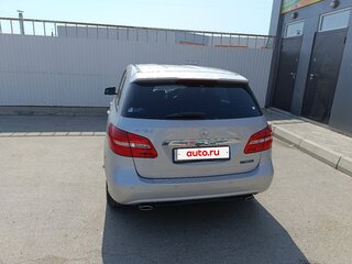 2013 Mercedes-Benz B-Класс 180 II (W246), серебристый, 1100000 рублей, вид 3