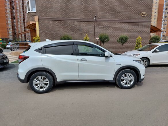 2015 Honda Vezel I, белый, 1750000 рублей - вид 1
