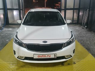 2018 Kia Cerato III Рестайлинг (Classic), белый, 1600000 рублей, вид 2