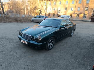 2000 Mercedes-Benz E-Класс 240 II (W210, S210) Рестайлинг, зелёный, 700000 рублей, вид 1