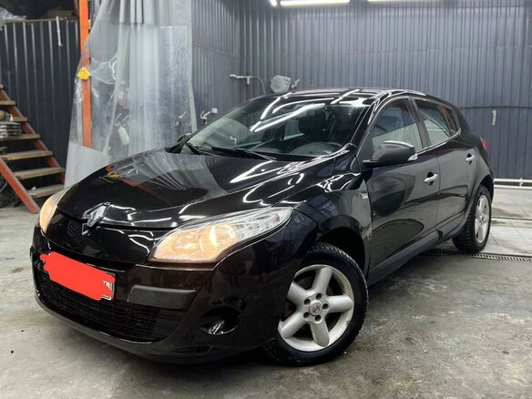 2010 Renault Megane III, чёрный, 680000 рублей