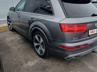 2017 Audi Q7 II (4M), серый, 4999000 рублей, вид 3
