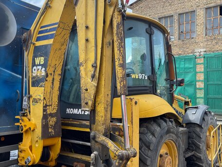 2006 Komatsu WB97S-5, 6500000 рублей, вид 3