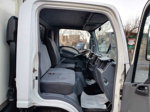 2010 Isuzu Elf (N-series), белый, 1250000 рублей - вид 10
