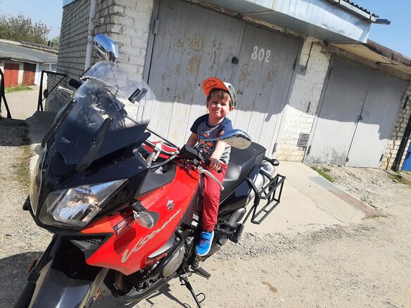 2012 Suzuki V-Strom 1000, красный, 600000 рублей - вид 2