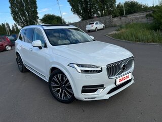 2021 Volvo XC90 B5 II Рестайлинг 1, белый, 6200000 рублей, вид 3