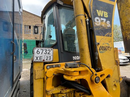 2006 Komatsu WB97S-5, 6500000 рублей, вид 2