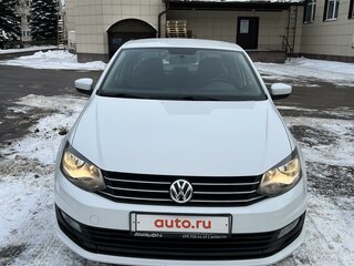 2017 Volkswagen Polo V Рестайлинг, белый, 1499000 рублей, вид 3