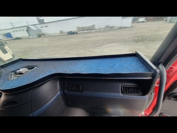 2008 Volvo FM, красный, 4900000 рублей - вид 13