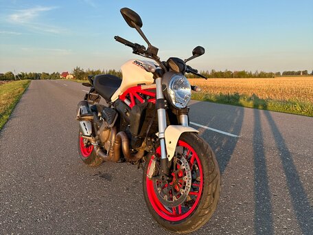 2015 Ducati Monster 821, белый, 575000 рублей, вид 1