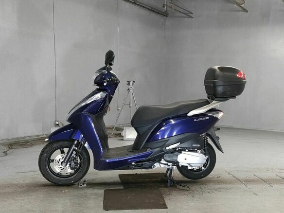 2017 Honda Lead 125, синий, 250000 рублей - вид 6