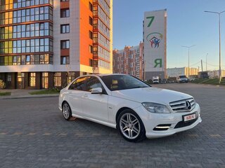 2010 Mercedes-Benz C-Класс 180 BlueEFFICIENCY III (W204), чёрный, 1050000 рублей, вид 3
