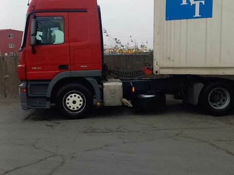 2017 Mercedes-Benz Actros, красный, 5000000 рублей, вид 5